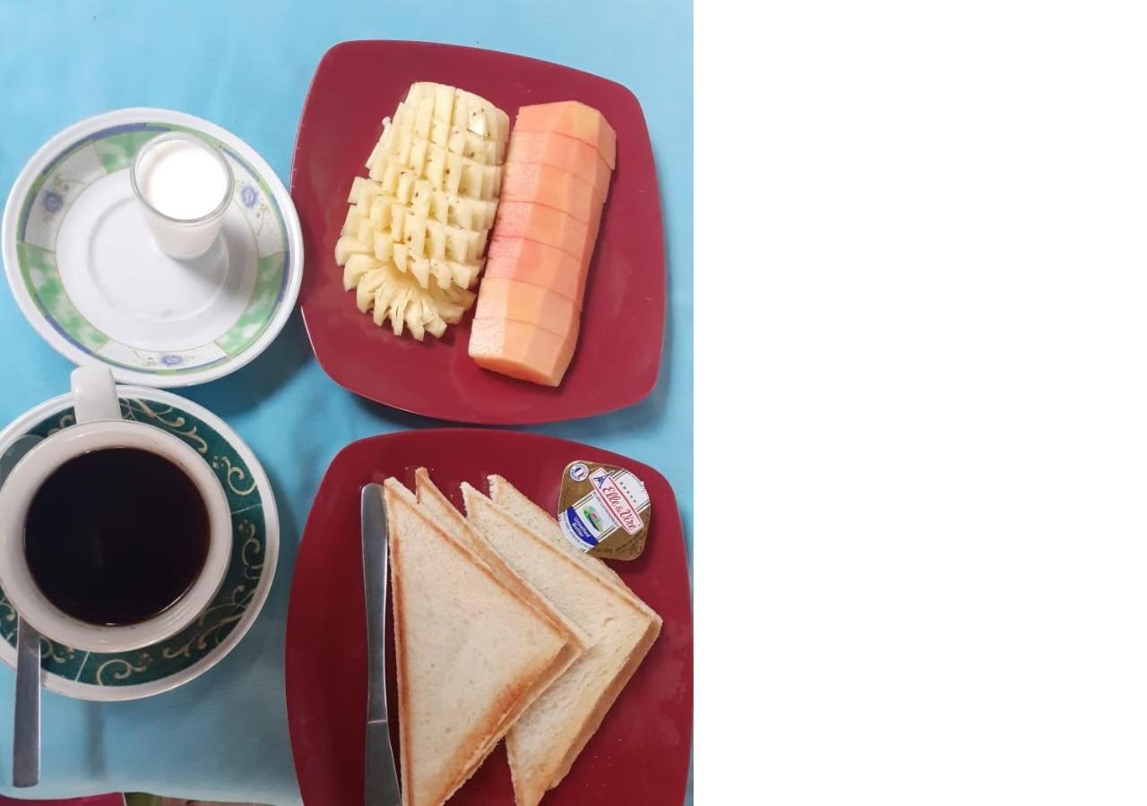 吉利阿尔 奥拉旅馆酒店 外观 照片